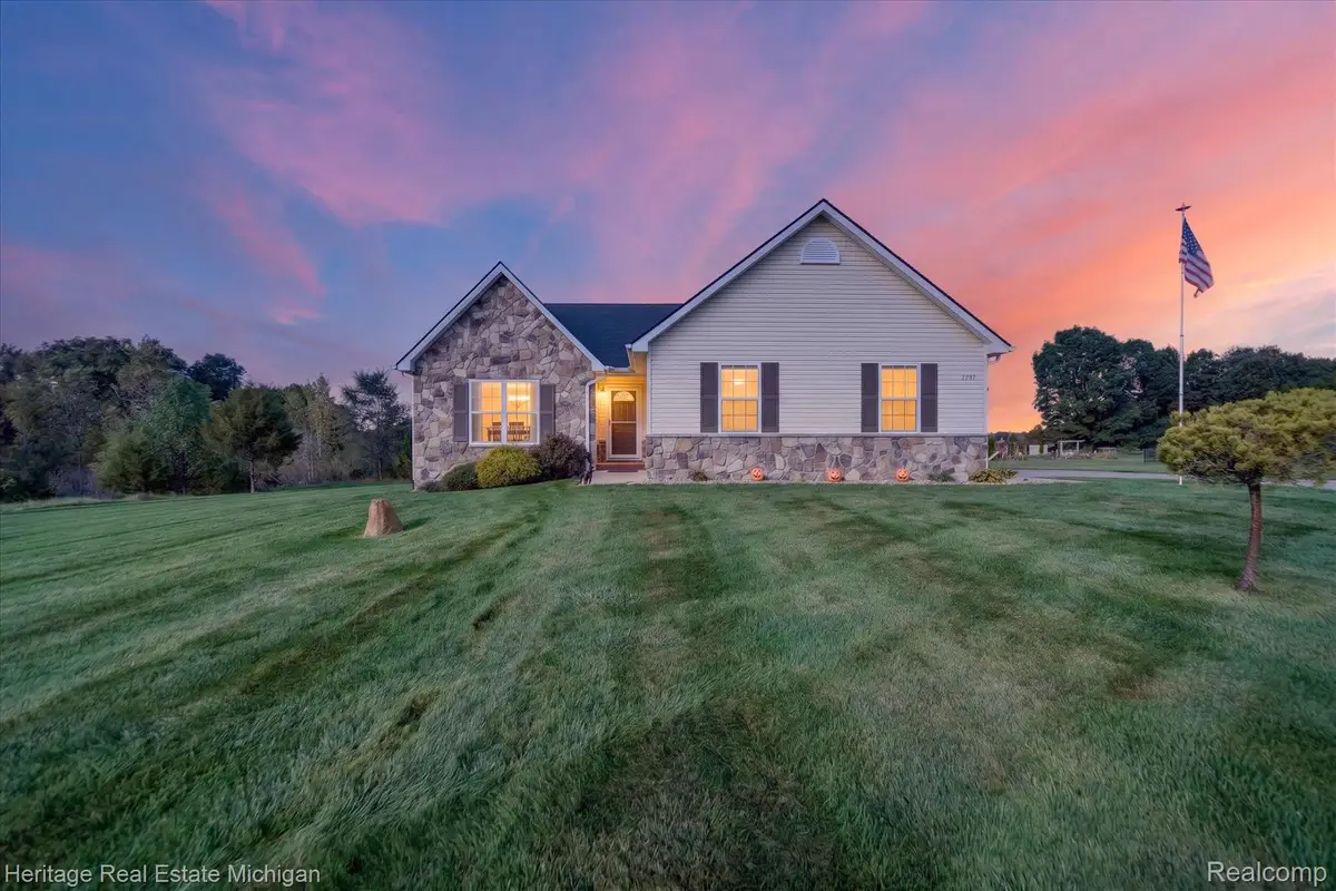 9172 Acacia Trail, Pinckney, MI 48169 - #1