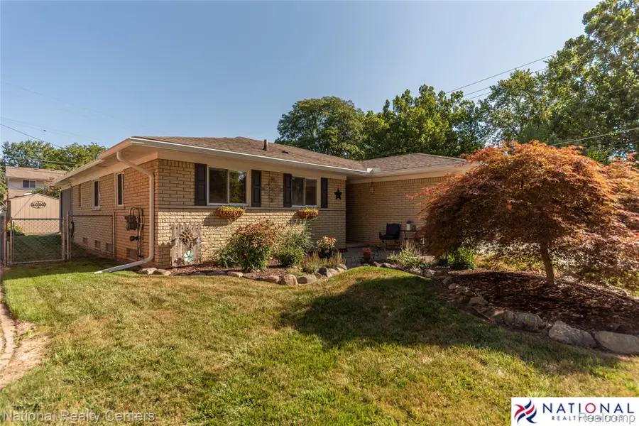 36408 Sherwood Street, Livonia, MI 48154 - #2