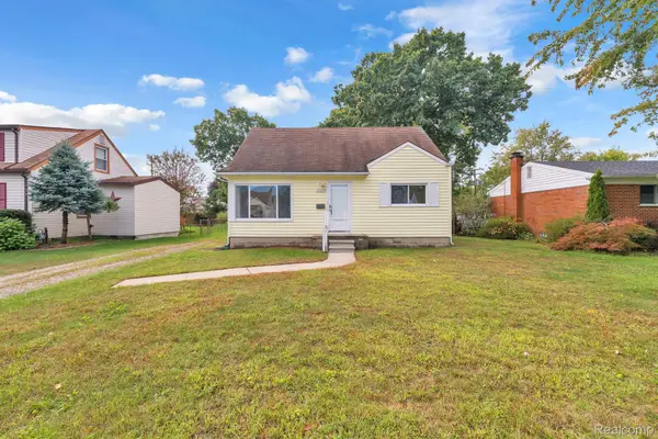 32239 Chester Street, GardenCity, MI 48135