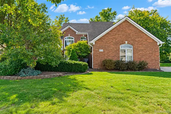 26729 Hawthorne Boulevard, FlatRock, MI 48134