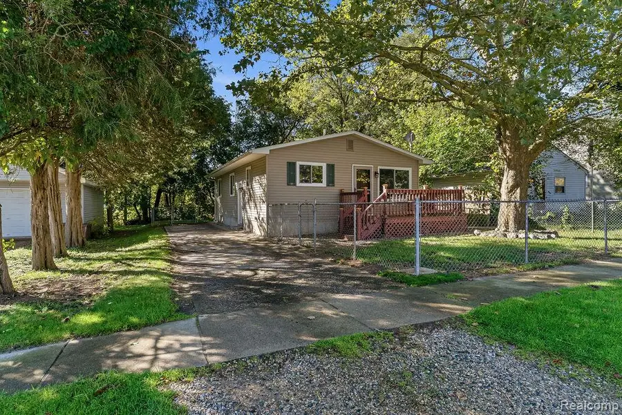 120 E Naldrette Street, Durand, MI 48429 - #2