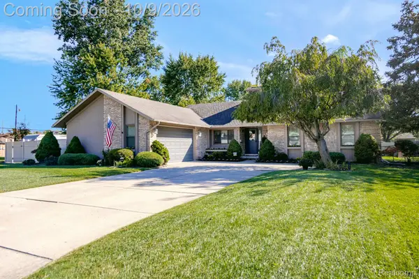 31780 Schoolcraft, Fraser, MI 48026
