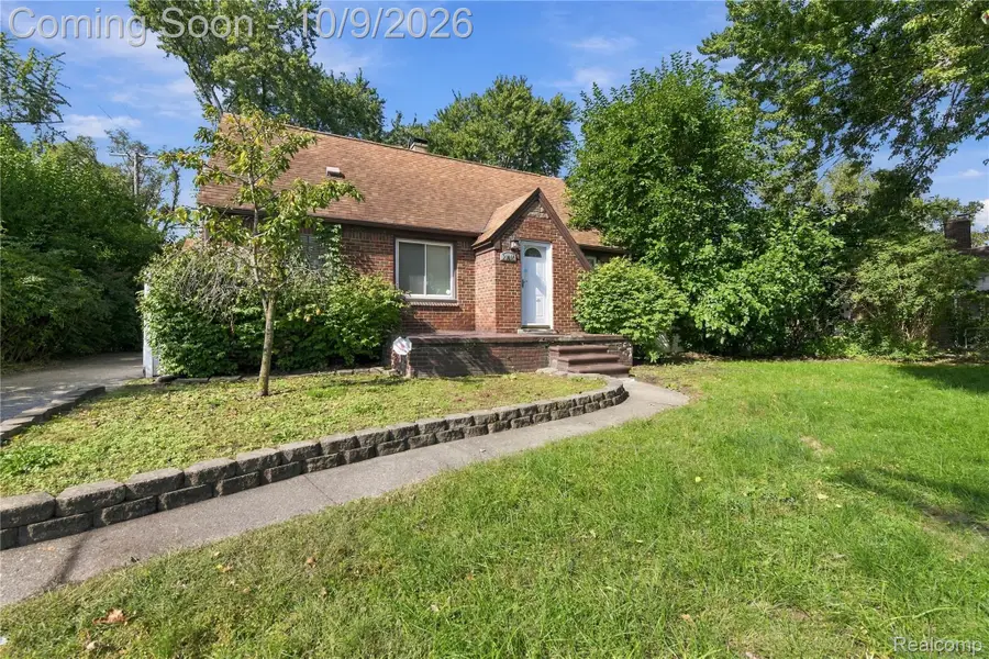 23095 Hill Avenue, Warren, MI 48091 - #2