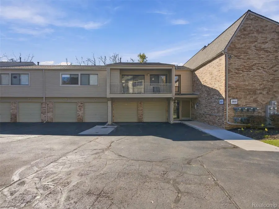 3855 Lone Pine Road, West Bloomfield, MI 48323 - #3