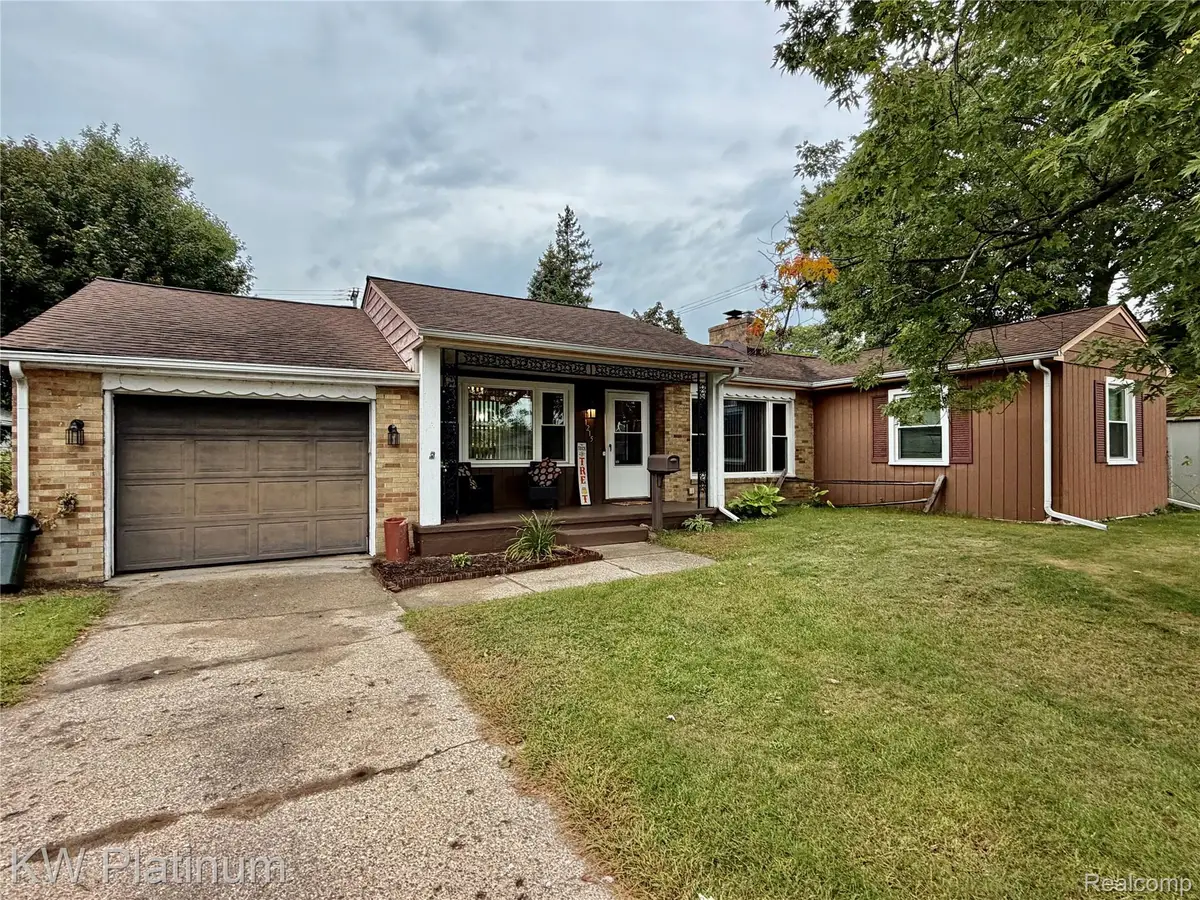 1215 16th Street, Port Huron, MI 48060 - #1