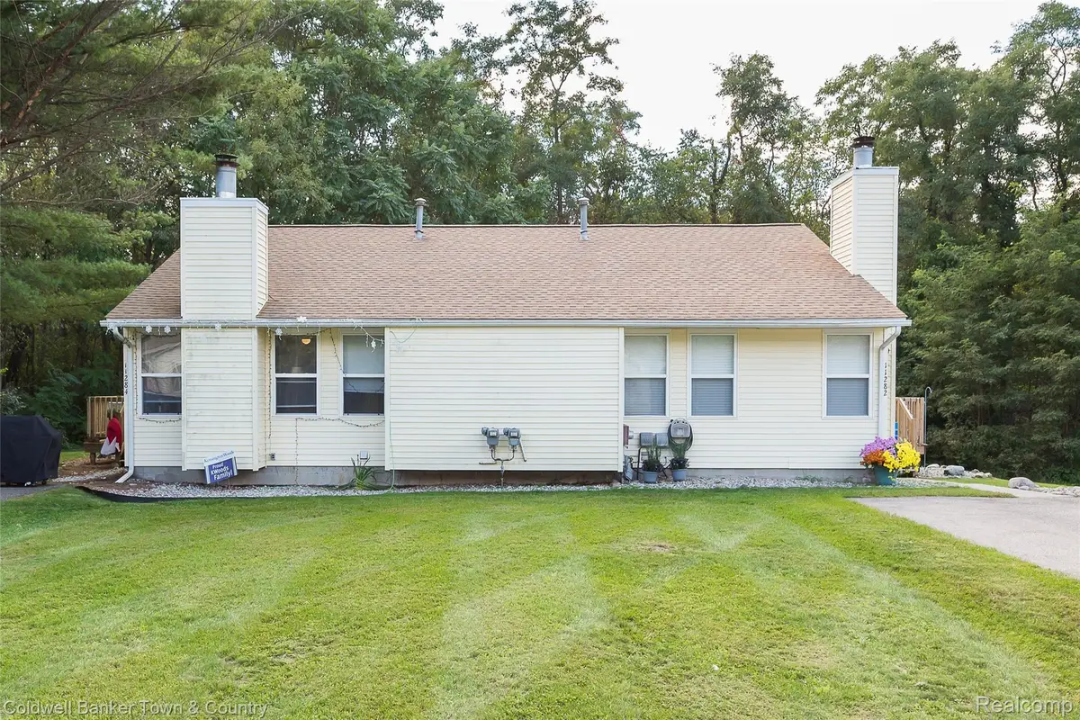 11282 Lake Forest Drive, Pinckney, MI 48169 - #1