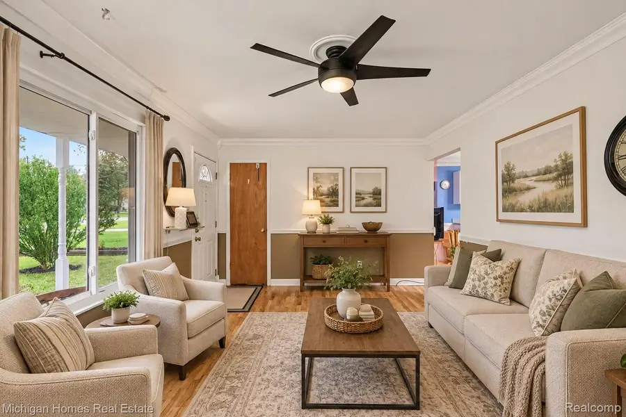 1052 Barbara Street, Grand Blanc, MI 48439 - #2