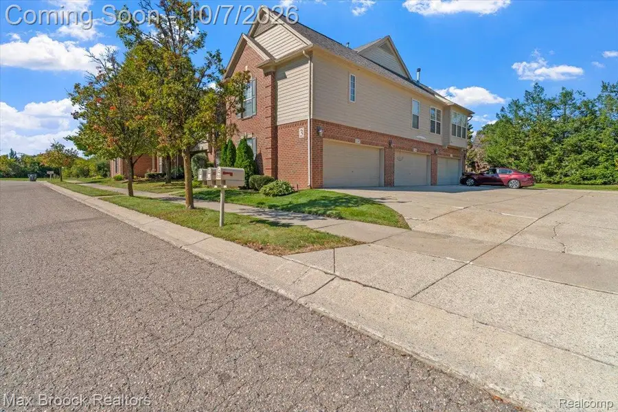 1151 Chestnut Street, Pontiac, MI 48342 - #2