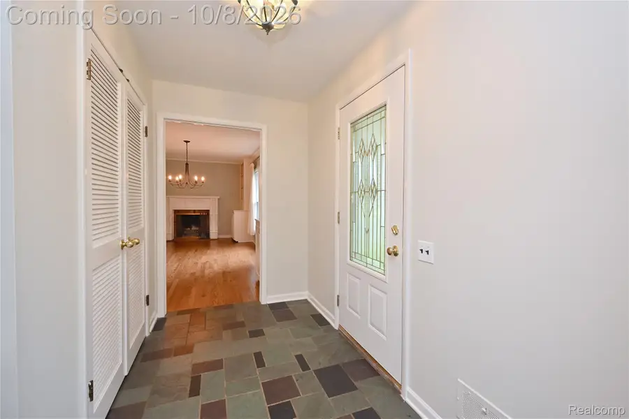 20011 Carriage Lane, Beverly Hills, MI 48025 - #3