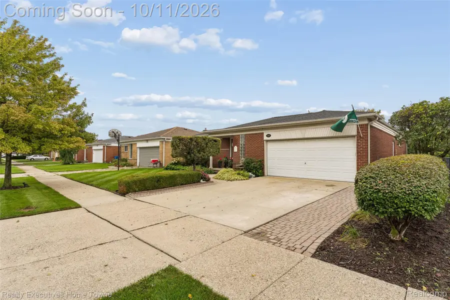 11460 Applewood Drive, Warren, MI 48093 - #3