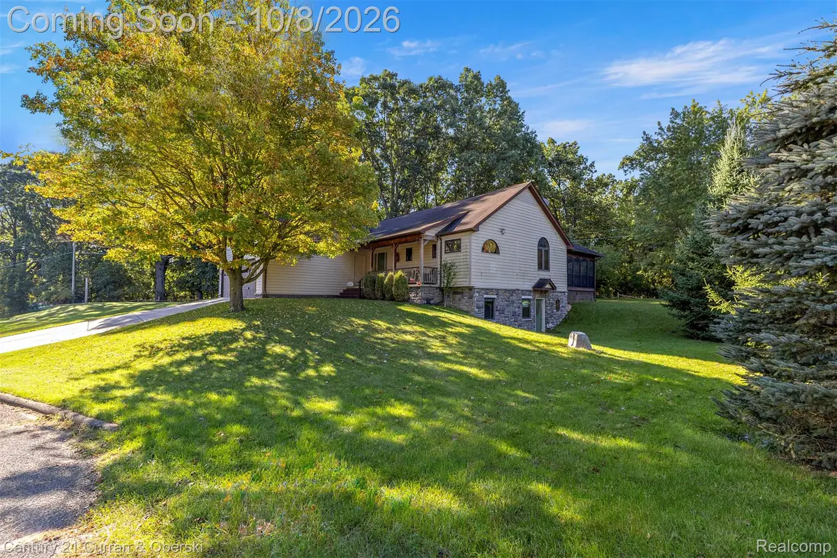 1021 Willow Lane, Howell, MI 48843 - #1