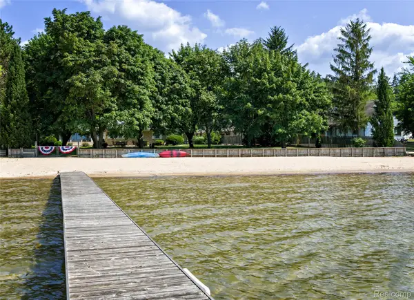 1486 S Lakeshore Drive, LakeCity, MI 49651