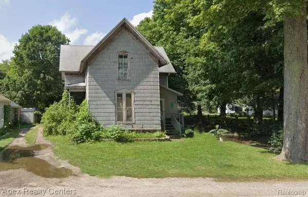 358 Broadway, Davisburg, MI 48350
