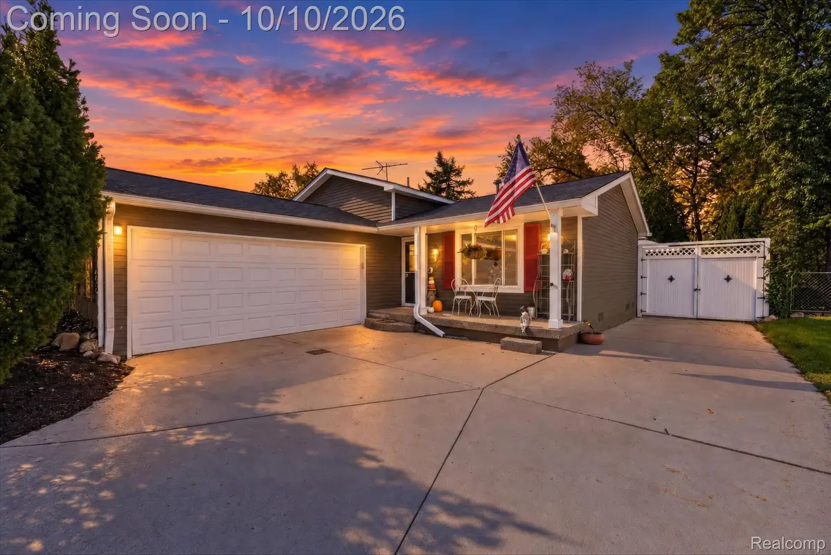 1364 Farmridge Avenue, Waterford, MI 48328 - #1