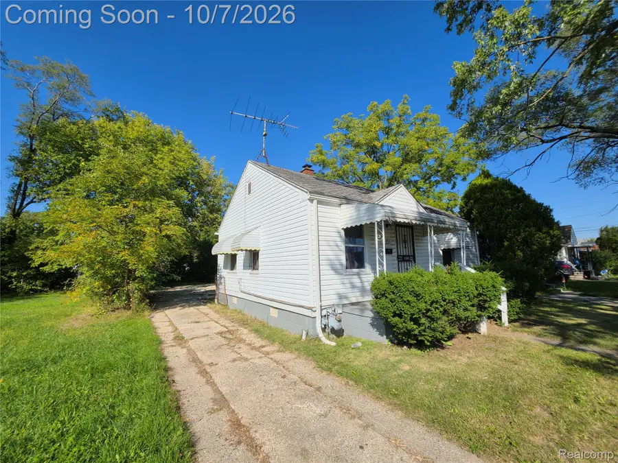 12231 Vaughan Street, Detroit, MI 48228 - #2