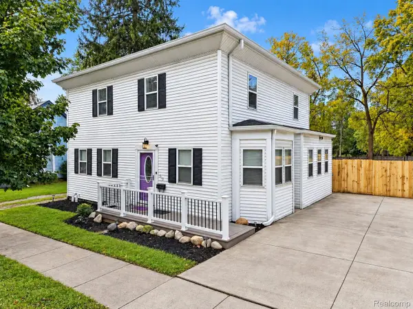 510 S Michigan Avenue, Howell, MI 48843