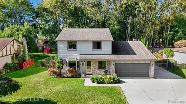 33704 Roselawn Street, Chesterfield, MI 48047