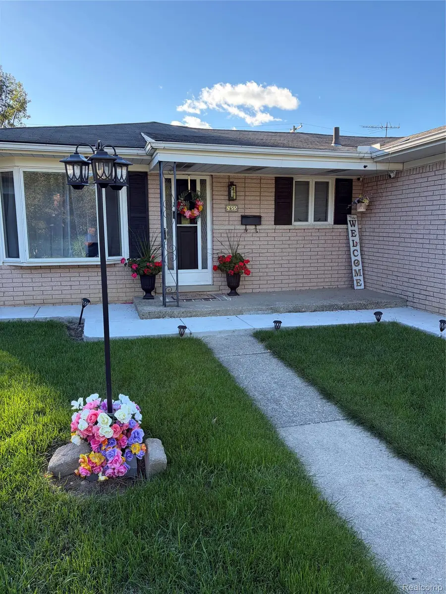 2655 Clayton Drive, Troy, MI 48083 - #2