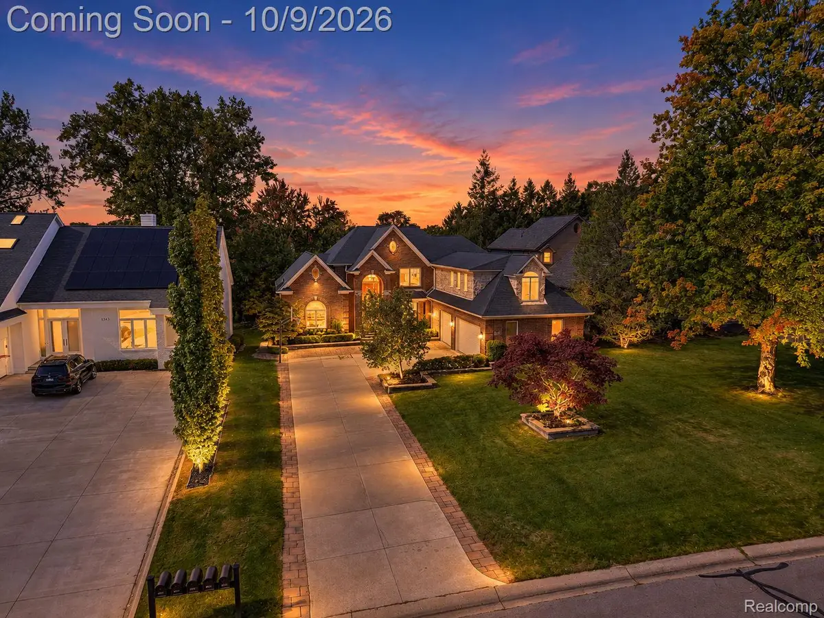1347 Forest Bay Drive, Waterford, MI 48328 - #1