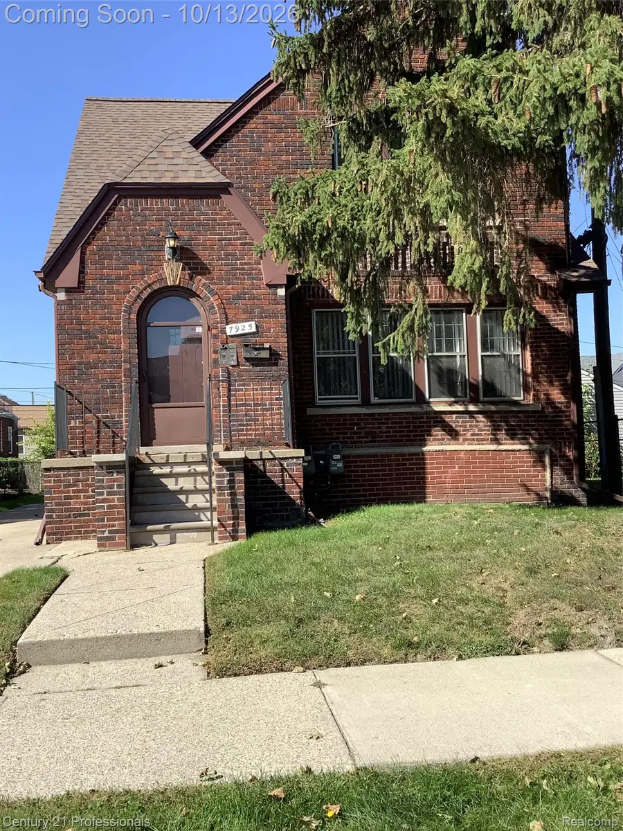 7925 Middlepointe Street, Dearborn, MI 48126 - #2