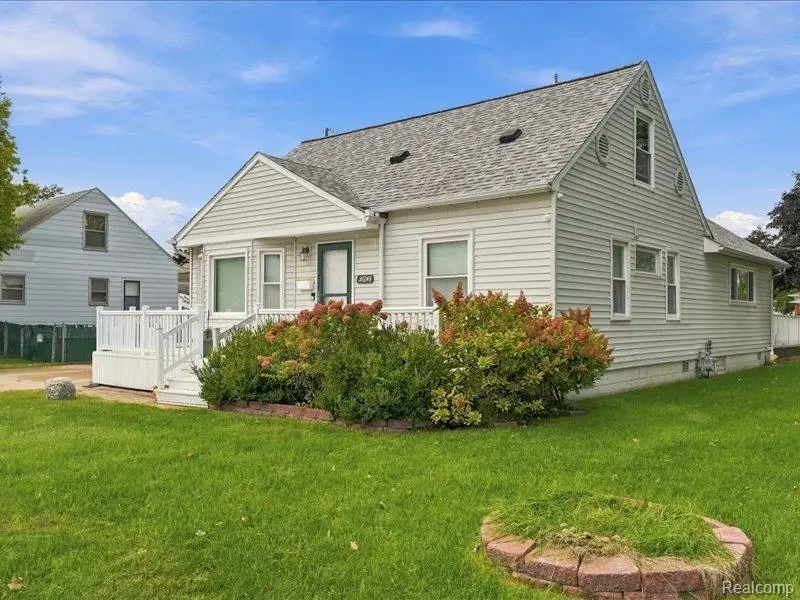 31244 Krauter Avenue, Garden City, MI 48135 - #2
