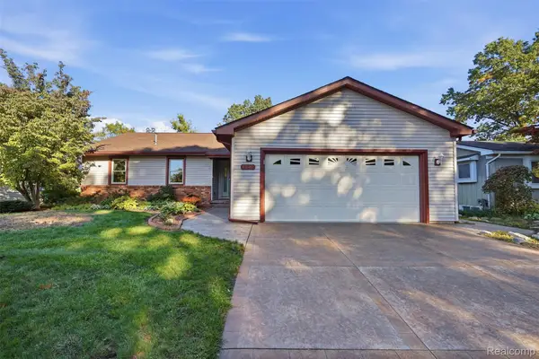 6249 Baldwin Circle, Brighton, MI 48116