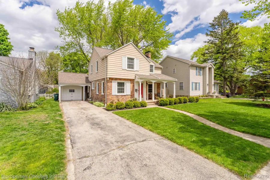 919 E Lincoln Avenue, Royal Oak, MI 48067 - #2