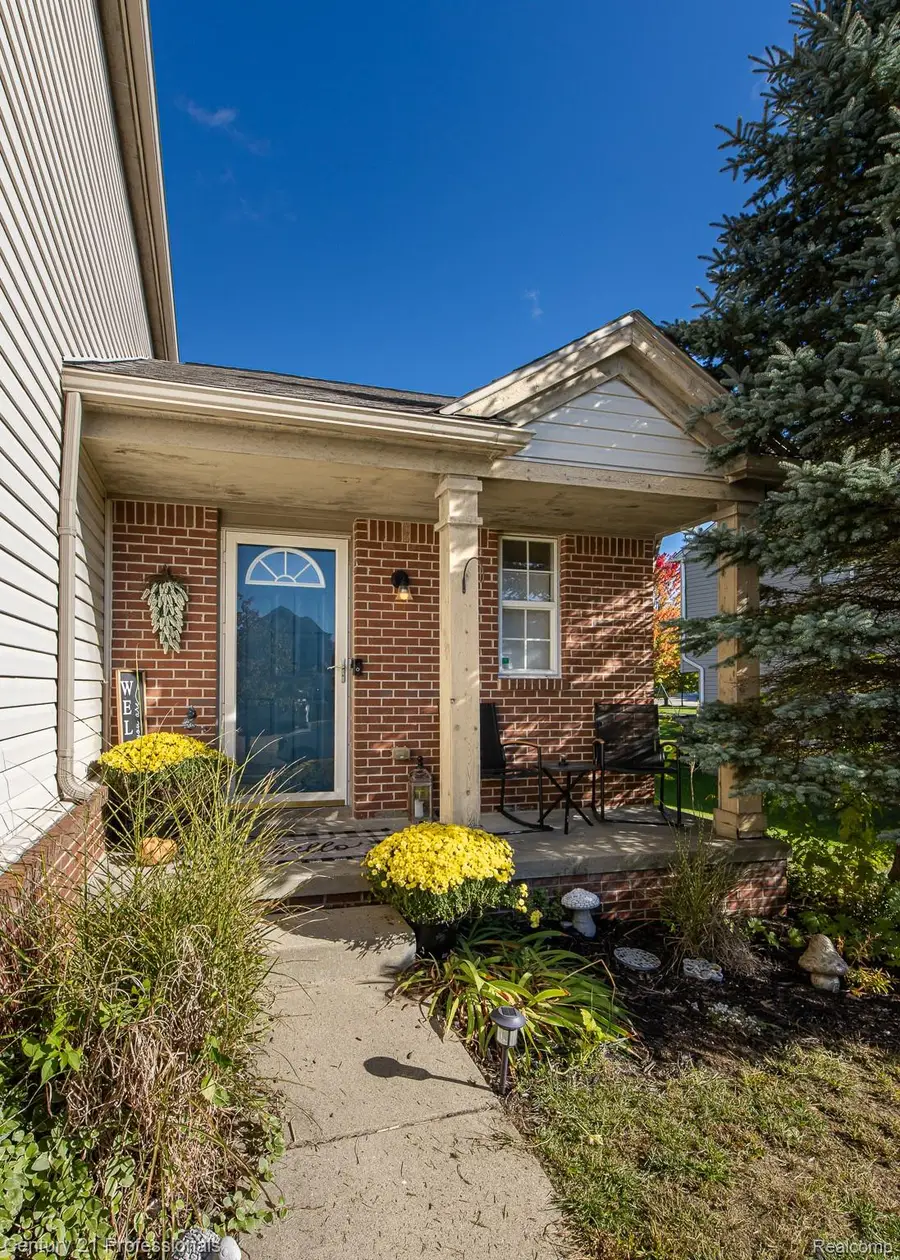 858 Canyon Creek Drive, Holly, MI 48442 - #3