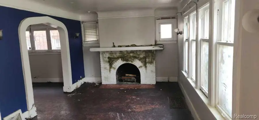 9241 Mendota Street, Detroit, MI 48204 - #2