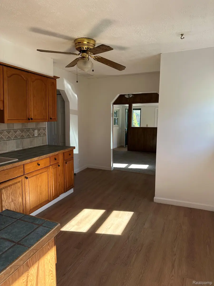 4426 Pelham Street, Dearborn Heights, MI 48125 - #3