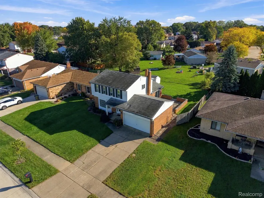 35808 Indigo Drive, Sterling Heights, MI 48310 - #2