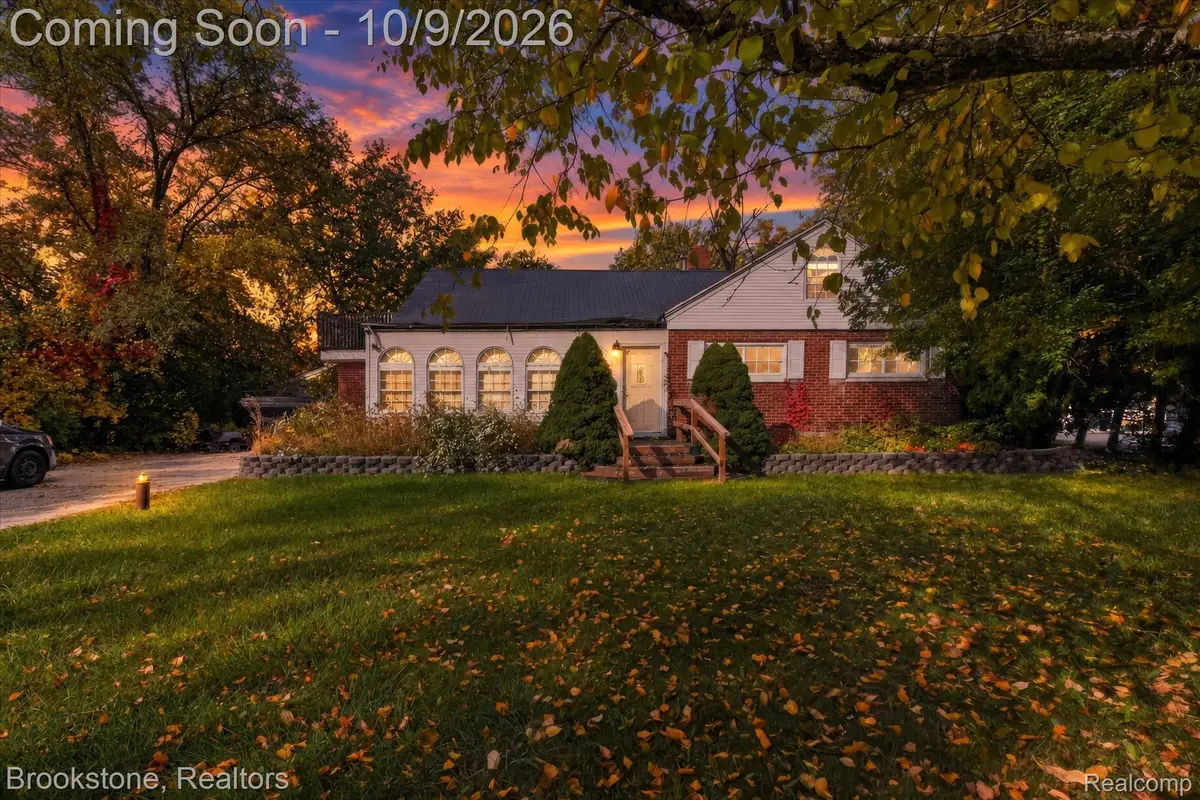 1120 Schust Road, Saginaw, MI 48604 - #1
