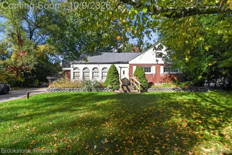 1120 Schust Road, Saginaw, MI 48604 - #3