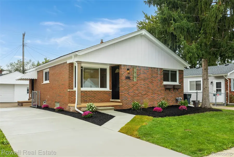 21706 Avalon Street, Saint Clair Shores, MI 48080 - #2