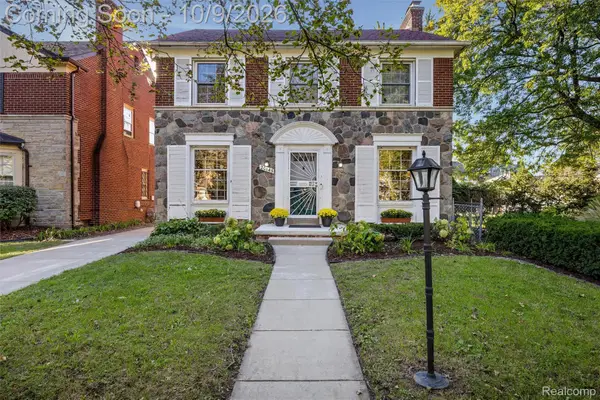 20145 Renfrew Road, Detroit, MI 48221