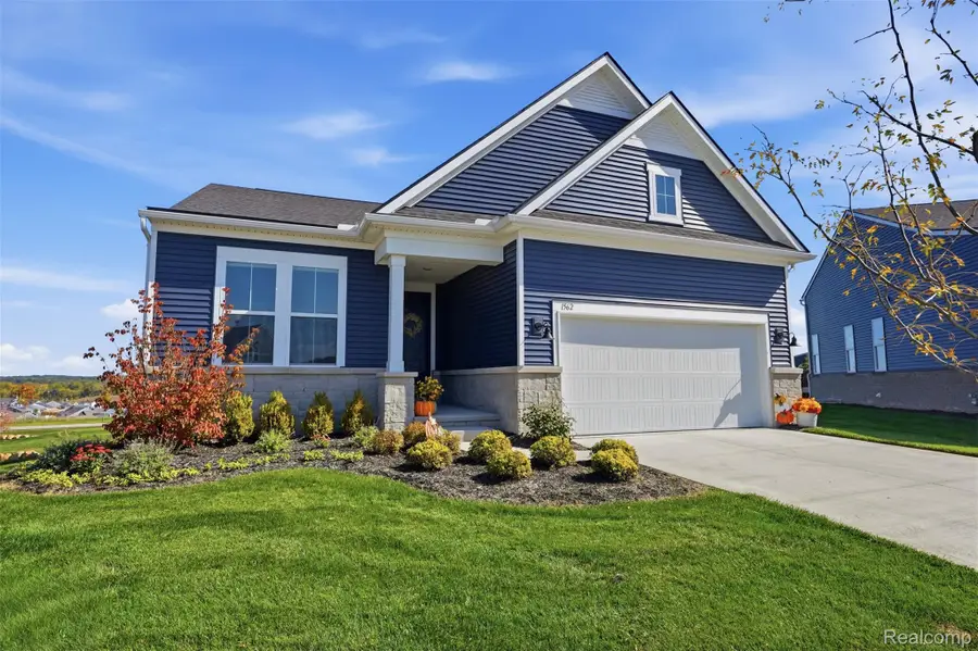 1562 Moss Drive, Milford, MI 48381 - #2
