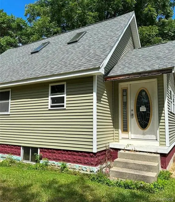 5325 Sitka Street, Burton, MI 48519 - #1
