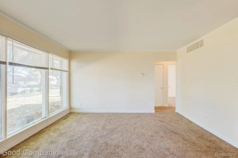 10211 Troy Street, Oak Park, MI 48237 - #3