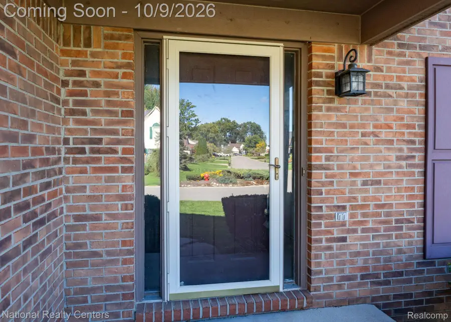 2227 Forest Hills Drive, Orion, MI 48359 - #3