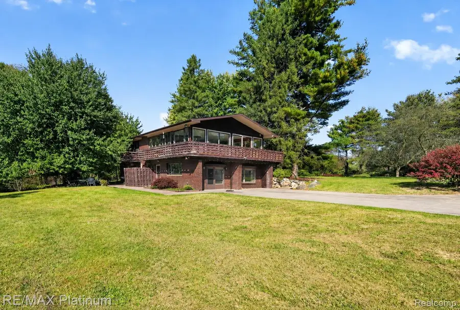 21955 Spearswood Drive, Pinckney, MI 48169 - #3