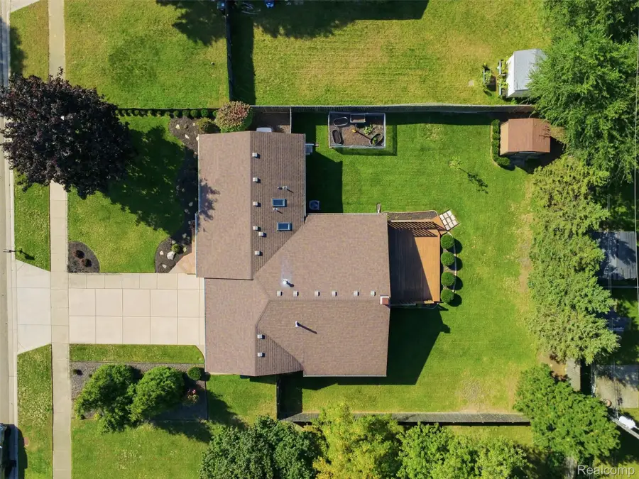 1087 Collingwood Drive, Rochester Hills, MI 48307 - #3