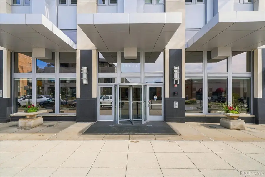 411 S Old Woodward AVE  # 813, Birmingham, MI 48009 - #2