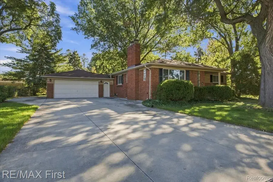 30640 Lorraine Avenue, Warren, MI 48093 - #2