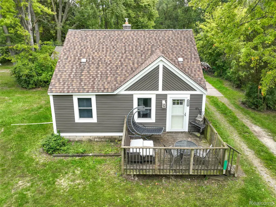 19590 Parkville Street, Livonia, MI 48152 - #3