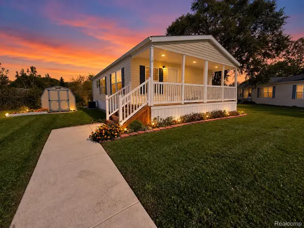 18 Pilgrim Court, Erie, MI 48133