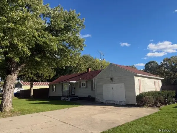 4044 Leith Street, Burton, MI 48509