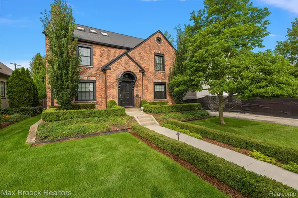 788 Pierce Street, Birmingham, MI 48009