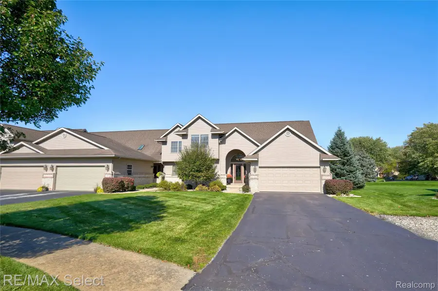 2379 Crossings Circle, Davison, MI 48423 - #3