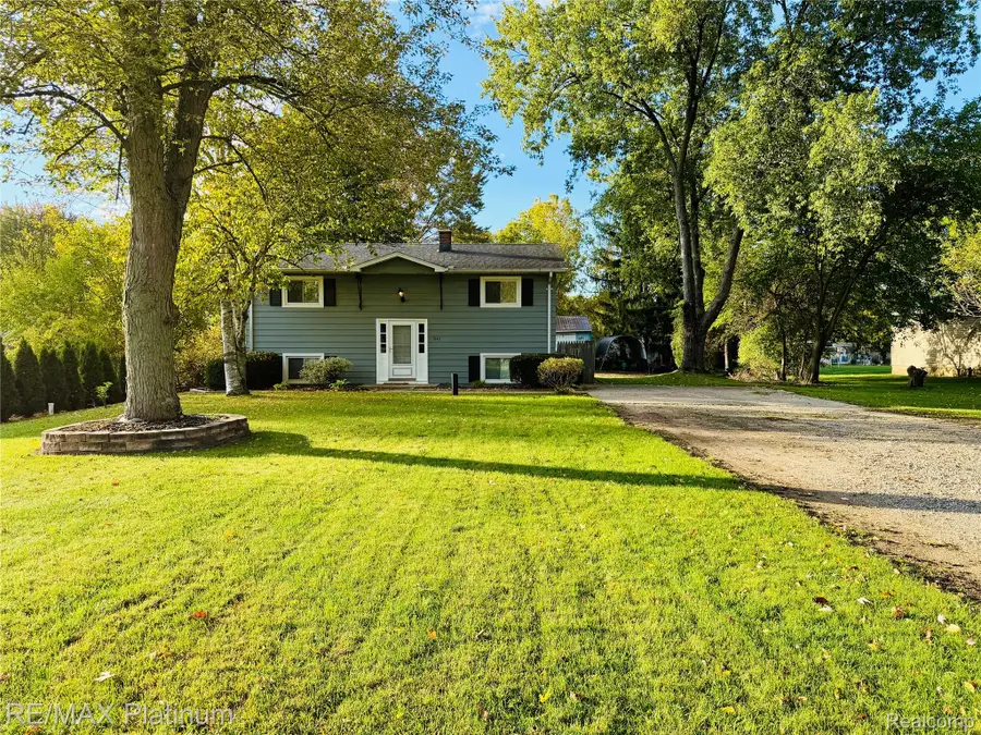 3145 Rolston Road, Fenton, MI 48430 - #2