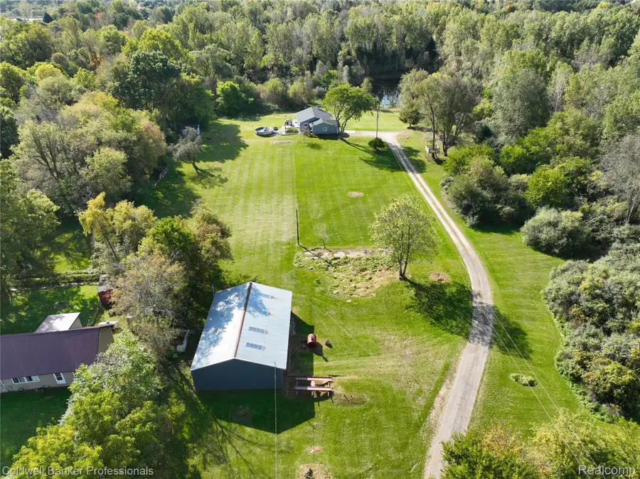 8660 S Durand Road, Durand, MI 48429 - #3
